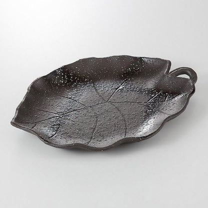 Mikage Black Leaf Shaped Appetizer Plate, 11.0 x 8.1 x 1.1 inches (27.8 x 20.5 x 2.7 cm), 22.3 oz (650 g), Appetizer Plate, Restaurant, Ryokan, Japanese Tableware, Restaurant, Commercial Use