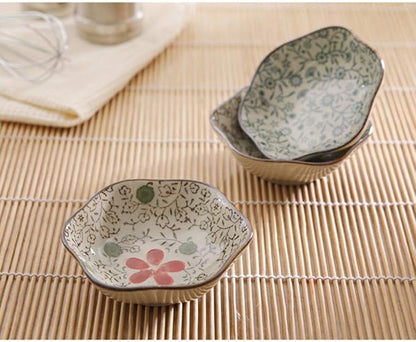 Dinner Plates Appetizer Plates Japanese Style Soy Sauce Dishes Set of 6, Household Ceramic Flower Dishe Serving for Dumpling, Side Dish, Sushi Bowl Sets，D