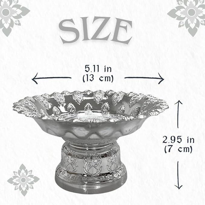 Decorative Pedestal Tray 5 Inch – Traditional Thai Offering Tray with Flora Design for Home, Temple, or Spa Display (Silver,13cm)