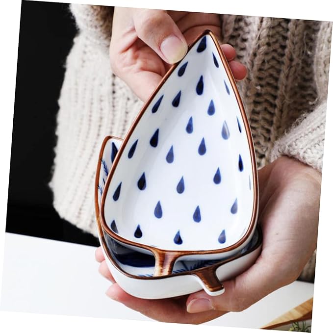 GLEAVI Leaf Shaped Ceramic Seasoning Dish Random Pattern Appetizer Plates for Snacks Dipping Sauces and Fruits Versatile Kitchenware for Parties Bbqs and Outdoor Events