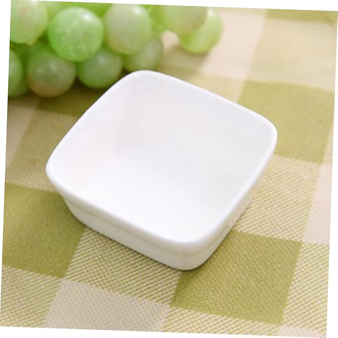 2PCS White Ceramic Dipping Dishes Japanese Style Porcelain Appetizer Plates for Sauces Seasonings and Condiments Elegant for Kitchen Dining