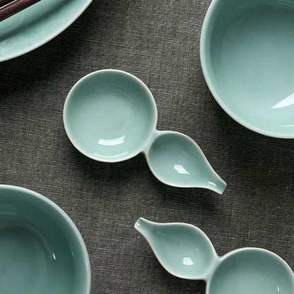 Ceramic cutlery salad bowl 6pcs Gourd Shape Seasoning Dishes Dipping Bowls Appetizer Plates for Sushi Soy Dipping Bowl Snack Dessert Serving Dishes for Kitchen Home(4.72 Inch) small bow
