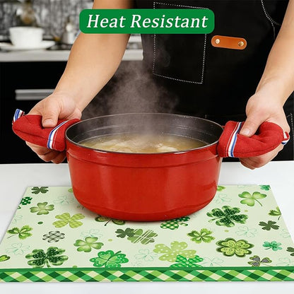 comfoyar St. Patrick's Day Placemats Set of 4, 12x18 Inch Non-Slip Linen Green Shamrock Place Mats, Washable Absorbent Lucky Clover Table Mats for Kitchen Dining Party Table Decoration