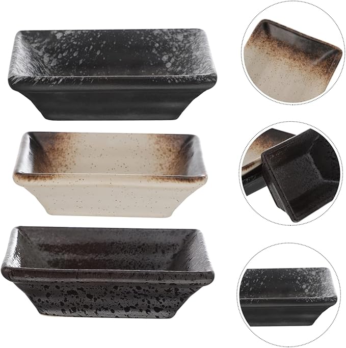 KICHOUSE 3-Piece Japanese Ceramic Sauce Dish Set Household Seasoning Plates Dipping Bowls for Appetizers and Sauces Elegant Design for Sushi and BBQ